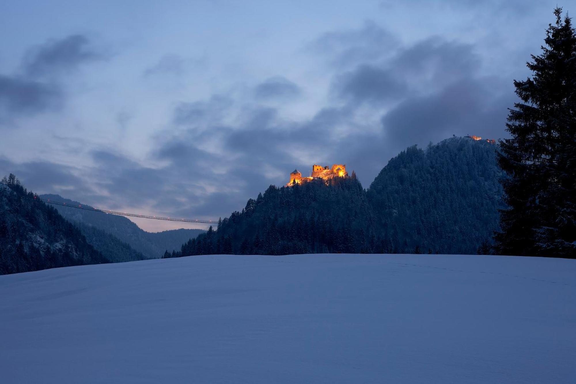 Hahnenkamm Hostel Reutte Exterior photo